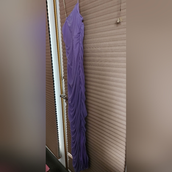 FashionNova Women's Tight Fitting Ruffled Maxi.SizeL Purple in Color Gentle Used - Picture 3 of 6